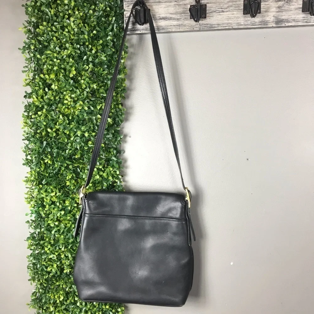 Vintage Coach Black Leather Bag - Picture 4 of 11